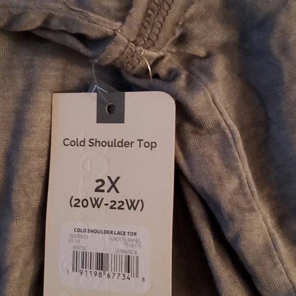 Cold Shoulder Top - Picture 7 of 8